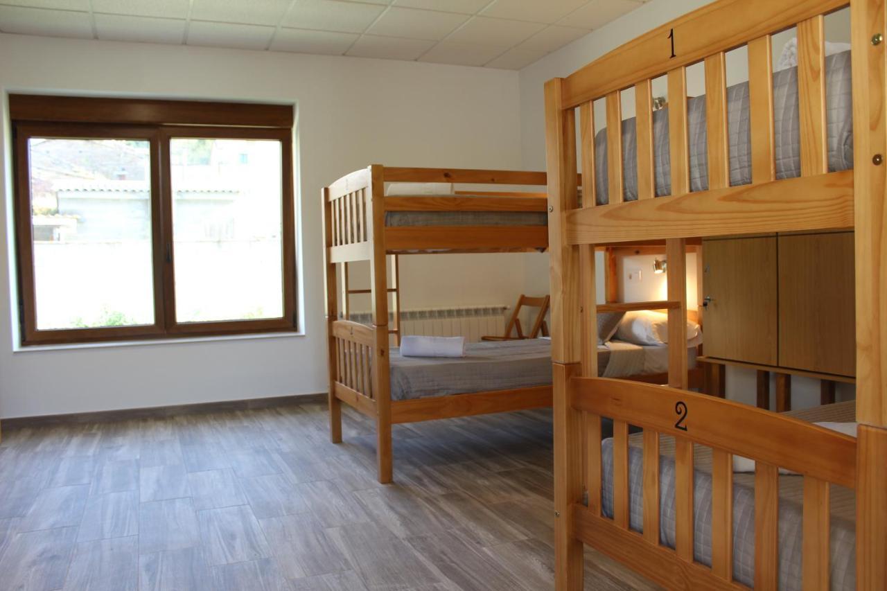 Pension Albergue O Pedregal Lourenza Ngoại thất bức ảnh