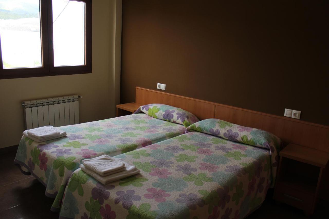 Pension Albergue O Pedregal Lourenza Ngoại thất bức ảnh